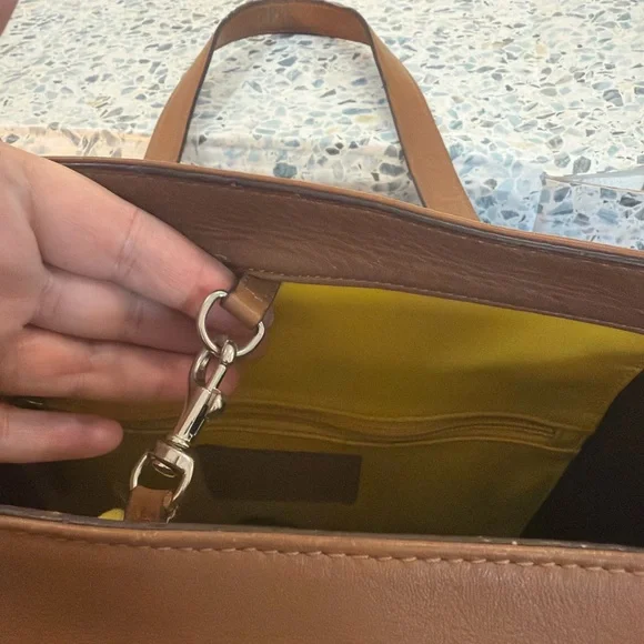 Coach Charlie Carryall Tote F27823 Brown Leather Legacy Shoulder Bag - Picture 9 of 11